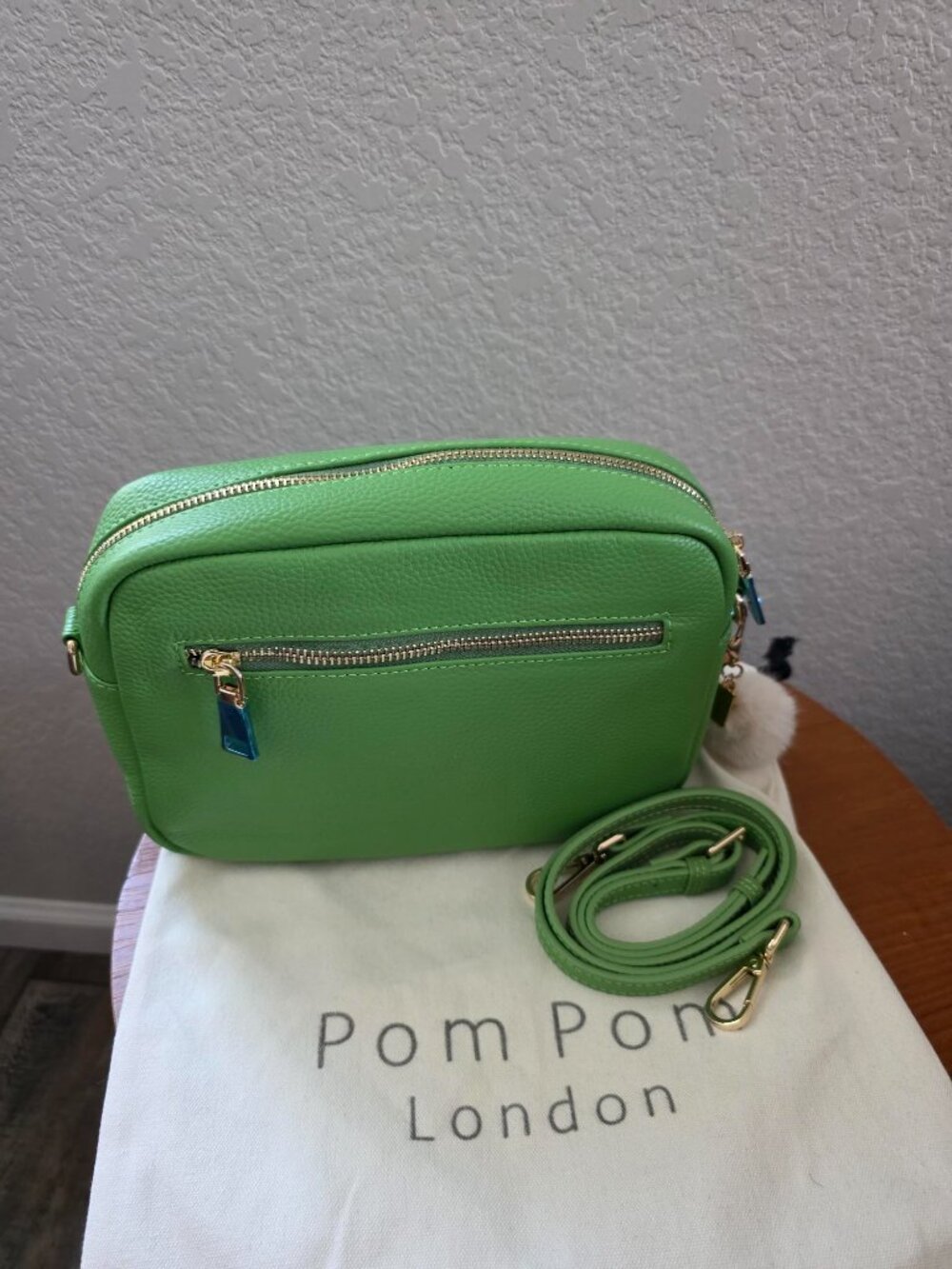 Pom Pom London Original Plus Bag NWT Green Leather Crossbody + 3 Straps & Keyrin - Picture 4 of 13